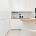 With Ac Mokotow Business Centre By Renters Appartement Varsovie