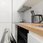 Appartement With Ac Mokotow Business Centre By Renters Varsovie
