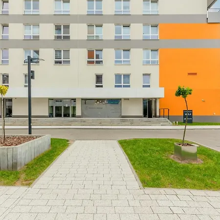 With Ac Mokotow Business Centre By Renters * Varşova