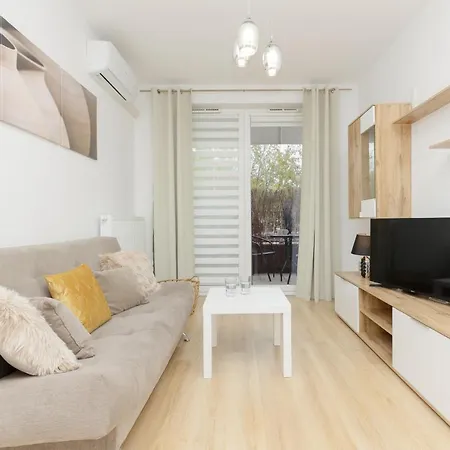 With Ac Mokotow Business Centre By Renters 华沙