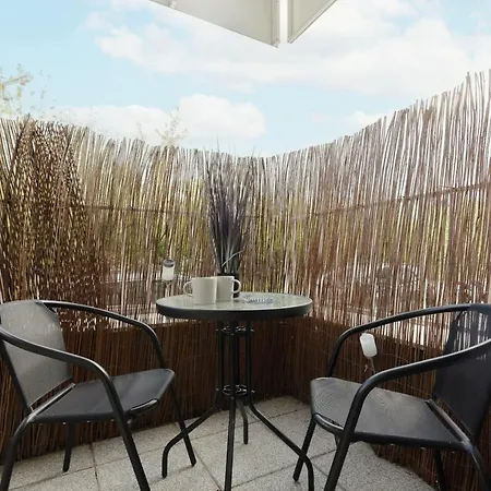 With Ac Mokotow Business Centre By Renters Lägenhet Warszawa